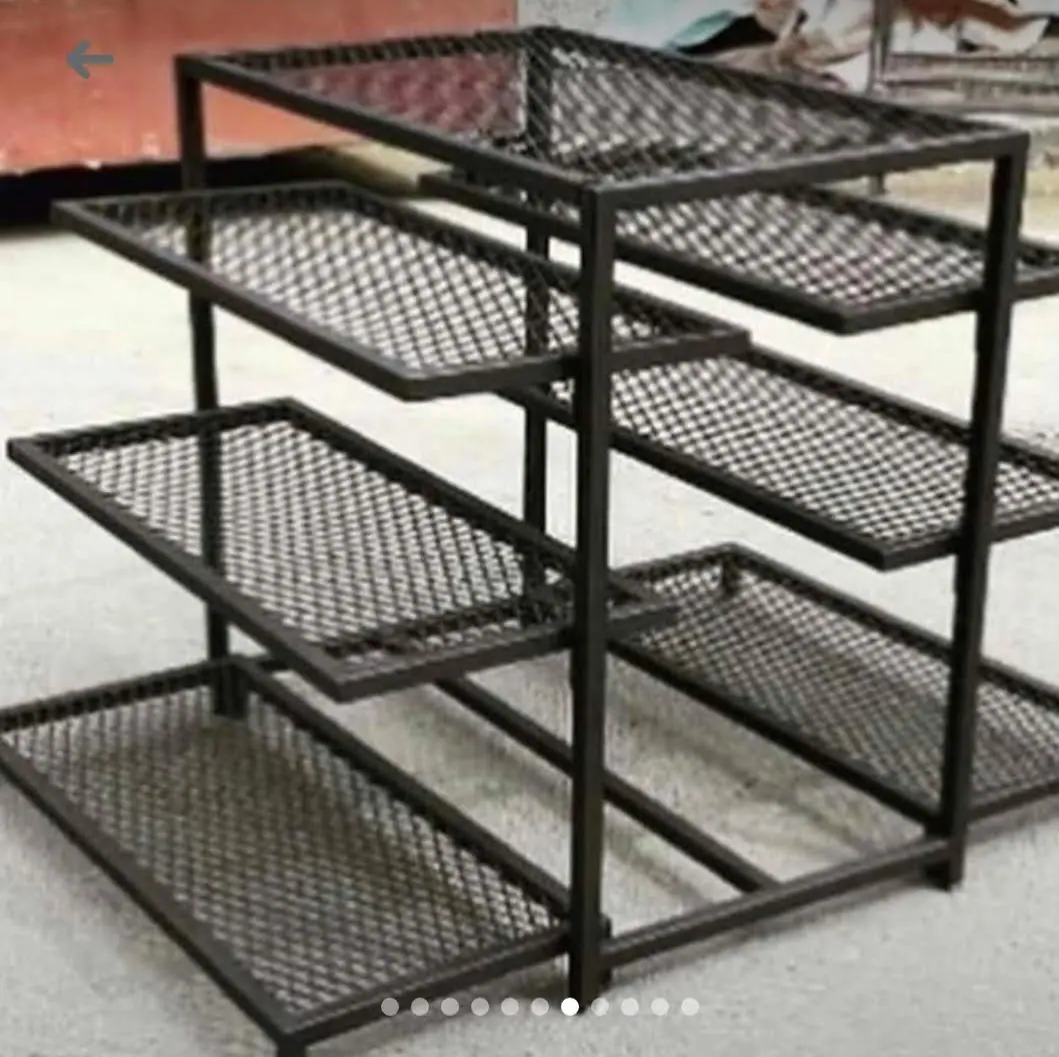 Delikli sac raflı, tekerlekli metal mağaza teşhir standı